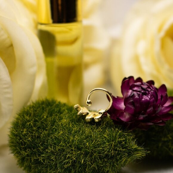 1 Leaf Ear Cuffs, golden, summer, casual, earrings, crystals, swimsuit - Picture 8 of 10